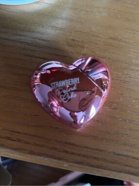 Strawberry Pound Cake Heart Compact - Shiny Pink